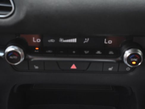 New 2025 MAZDA CX-30 Carbon image 30