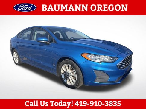 Used 2020 Ford Fusion SE FWD image 1