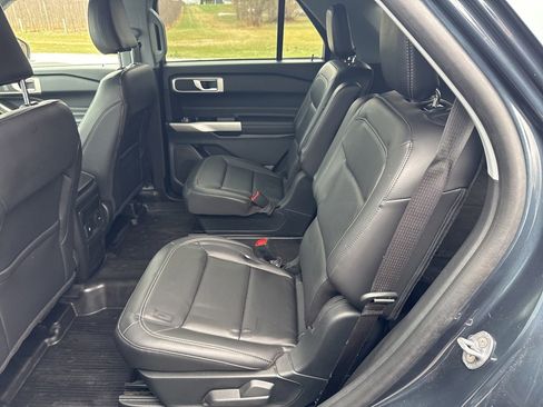 Used 2023 Ford Explorer XLT w/ Equipment Group 202A image 16