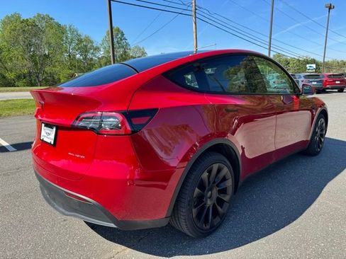 Used 2022 Tesla Model Y Long Range AWD/4WD image 10