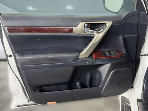 Used 2016 Lexus GX 460 Luxury AWD/4WD image 12