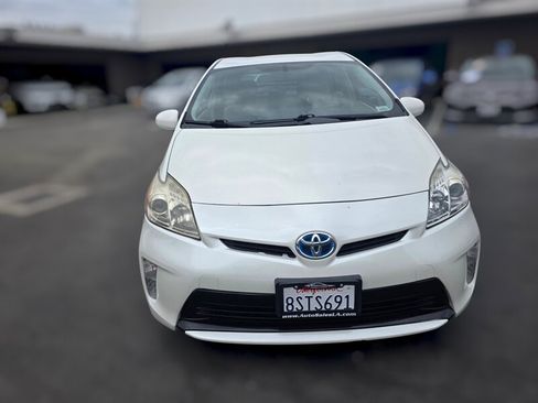 Used 2014 Toyota Prius Four FWD image 6
