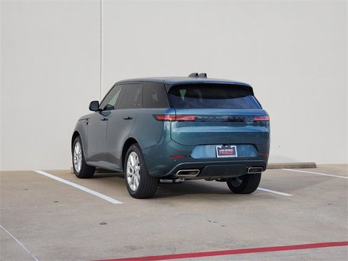 New 2026 Land Rover Range Rover Sport Dynamic SE image 3