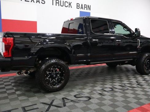 Used 2019 Ford F250 Platinum w/ Platinum Ultimate Package AWD/4WD image 23