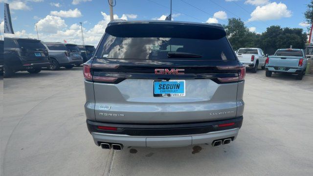 Certified 2026 GMC Acadia Elevation w/ Elevation Premium Package FWD image 7