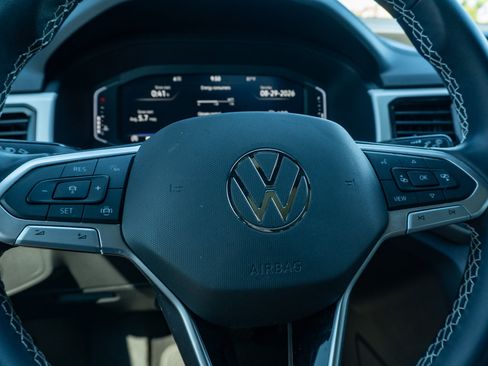 Used 2023 Volkswagen Atlas Cross Sport SE w/ Panoramic Sunroof Package FWD image 32