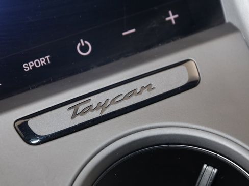 Used 2020 Porsche Taycan 4S image 36
