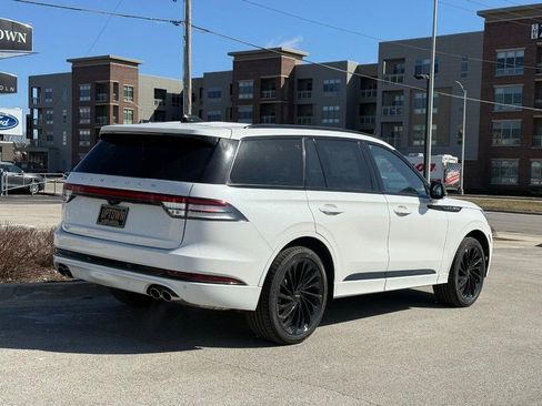 New 2026 Lincoln Aviator Reserve w/ Luxury Package AWD/4WD image 3