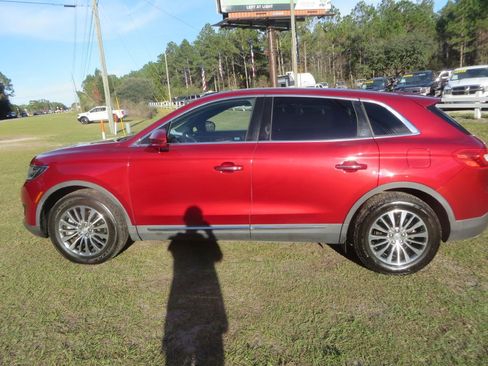 Used 2016 Lincoln MKX Select image 1