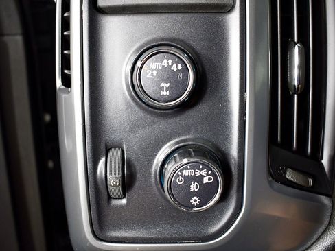 Used 2017 Chevrolet Silverado 1500 LTZ Z71 w/ LTZ Plus Package image 39