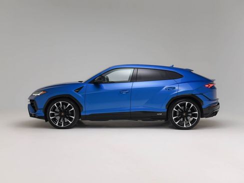 Used 2023 Lamborghini Urus S image 6