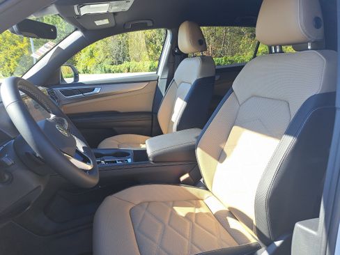 New 2026 Volkswagen Atlas Cross Sport SE AWD/4WD image 14