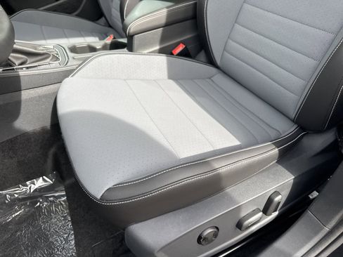 New 2026 Volkswagen Jetta SE image 15