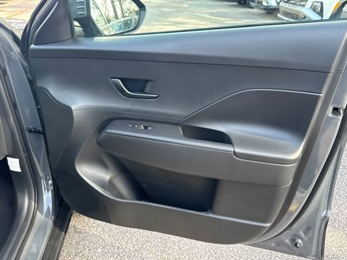 New 2026 Hyundai Kona SE image 14