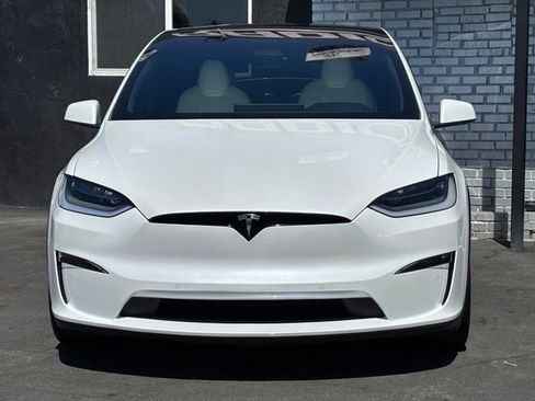 Used 2022 Tesla Model X AWD/4WD image 2