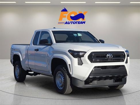New 2026 Toyota Tacoma SR image 7