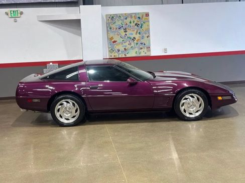 Used 1995 Chevrolet Corvette Coupe RWD image 30