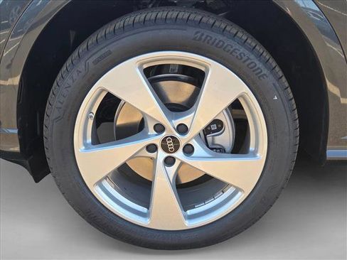 New 2025 Audi Q5 Premium Plus AWD/4WD image 10