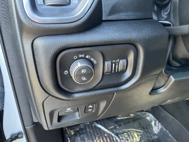 Used 2022 RAM 1500 Laramie w/ Sport Appearance Package AWD/4WD image 33
