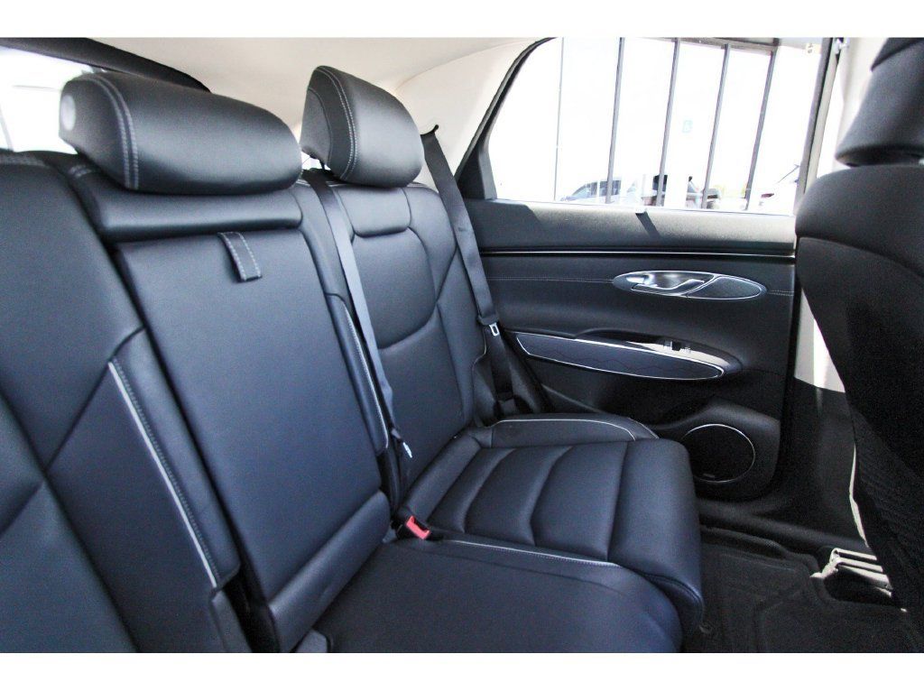 Used 2023 Genesis GV70 2.5T w/ Advanced Package AWD/4WD image 13