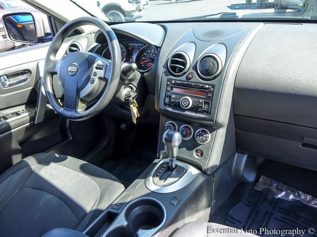 Used 2013 Nissan Rogue S AWD/4WD image 21