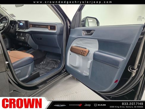 Used 2024 Ford Maverick Lariat image 14