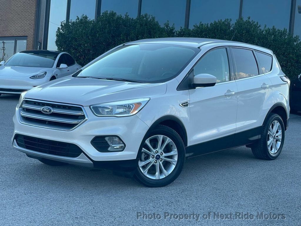 Used 2017 Ford Escape SE FWD image 27