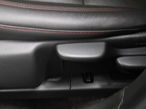 Used 2025 Chevrolet Trax RS w/ Driver Confidence Package FWD image 24