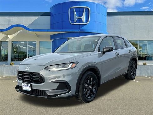 Used 2025 Honda HR-V Sport image 5