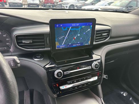 Used 2022 Ford Explorer ST-Line w/ Class IV Trailer Tow Package image 30