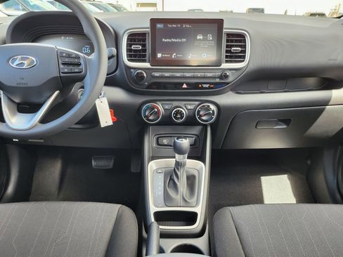 New 2026 Hyundai Venue SE image 17