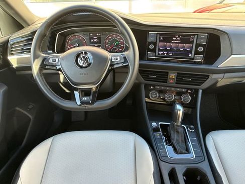 Used 2019 Volkswagen Jetta R-Line w/ R-Line Cold Weather Package image 20