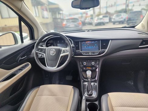 Used 2021 Buick Encore Preferred w/ Safety Package image 12