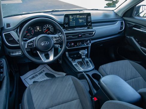 Used 2021 Kia Seltos LX AWD/4WD image 26