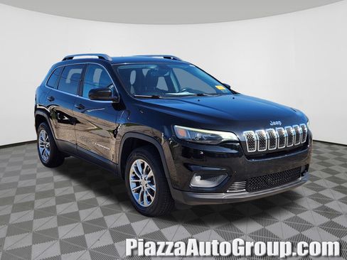 Used 2019 Jeep Cherokee Latitude Plus w/ Comfort/Convenience Group AWD/4WD image 1