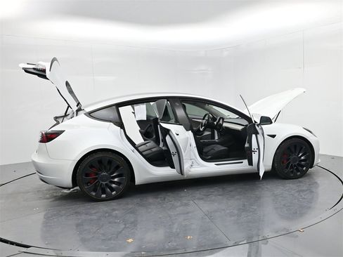 Used 2023 Tesla Model 3 Performance image 52