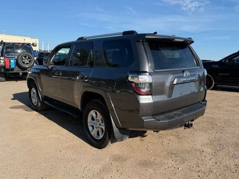 Used 2019 Toyota 4Runner SR5 AWD/4WD image 3