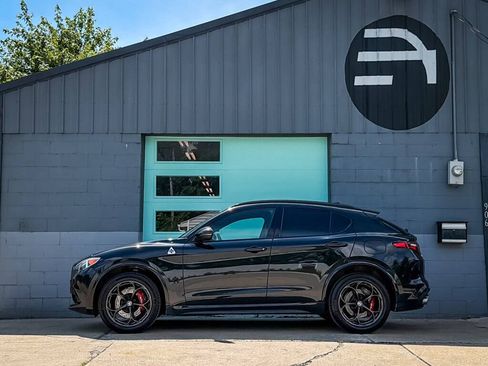 Used 2019 Alfa Romeo Stelvio Quadrifoglio w/ Driver Assist Dynamic Package AWD/4WD image 3