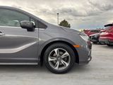 Used 2018 Honda Odyssey Touring image 3