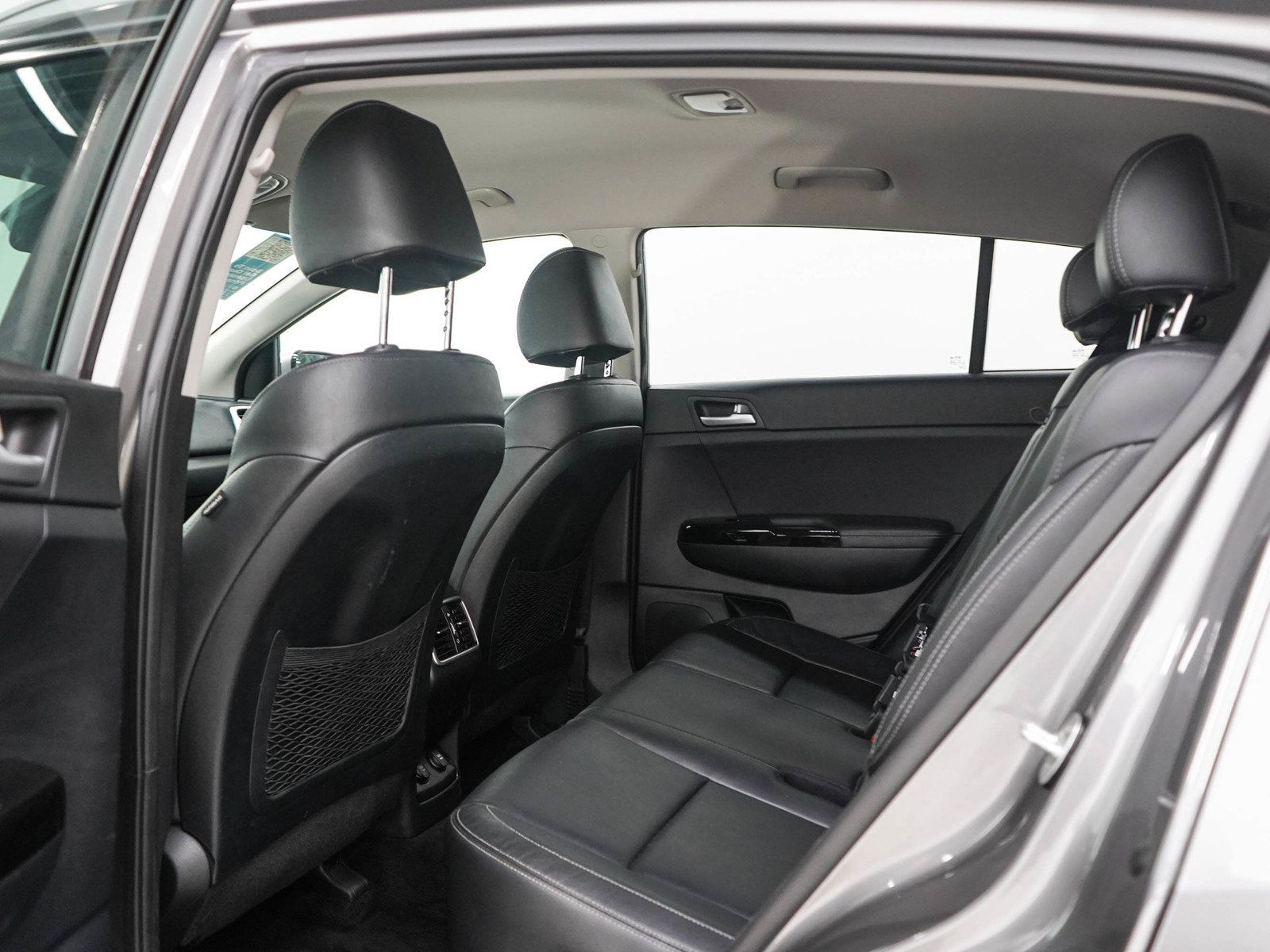 Used 2018 Kia Sportage EX AWD/4WD image 17
