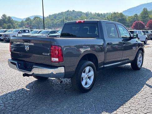 Used 2023 RAM 1500 Classic SLT AWD/4WD image 8