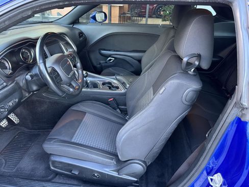 Used 2018 Dodge Challenger R/T image 16