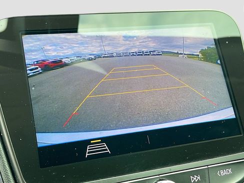 Used 2020 Chevrolet Malibu LT FWD image 13