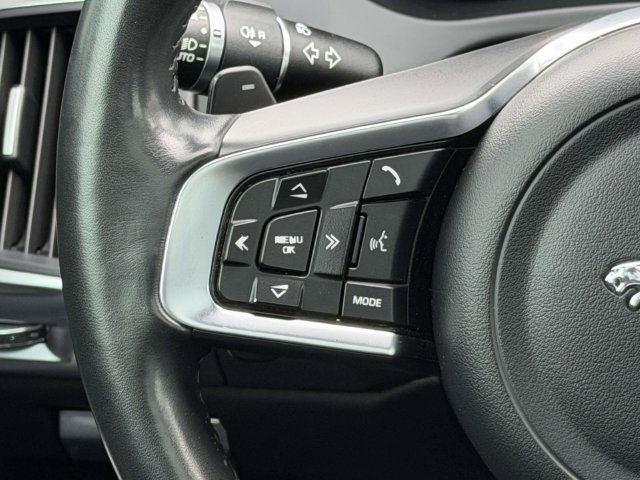 Used 2020 Jaguar E-PACE AWD/4WD image 23