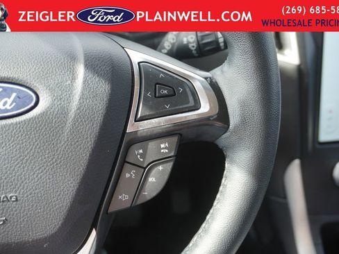 Used 2024 Ford Edge SEL w/ Convenience Package image 24