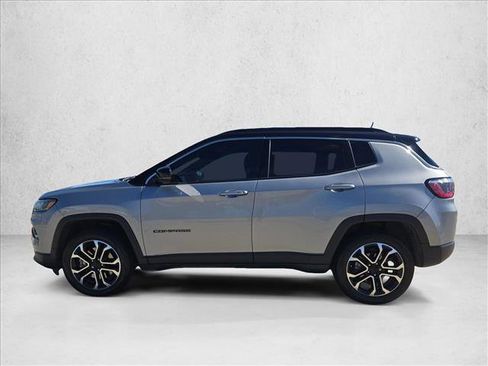 Used 2024 Jeep Compass Limited w/ Sun and Sound Group AWD/4WD image 8