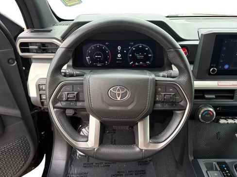 Used 2024 Toyota Tacoma TRD Off-Road AWD/4WD image 15