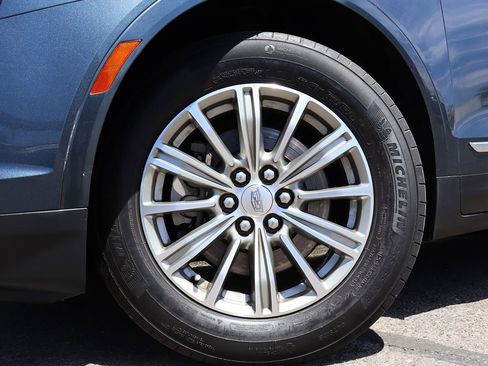 Used 2019 Cadillac XT5 Luxury FWD image 5