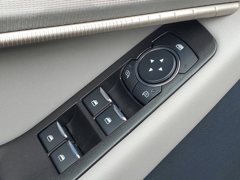 New 2026 Ford Explorer Active image 23