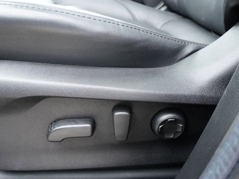 Certified 2025 Subaru Ascent Bronze Edition w/ Onyx Package image 17